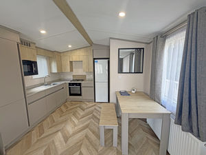 Kitchen- click for photo gallery